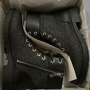 MICHAEL Michael Kors Brand New Boots Size 10
